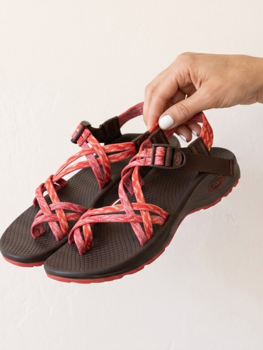 Chaco ZX/2 Classic Coral Pink Strappy Sport Sandals Women's Size 9